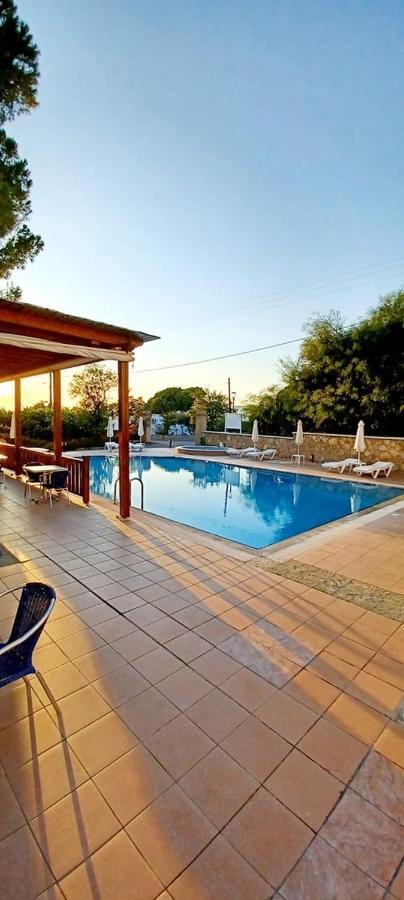 Aparthotel Pefkos Filoxenia Pefki Exterior foto