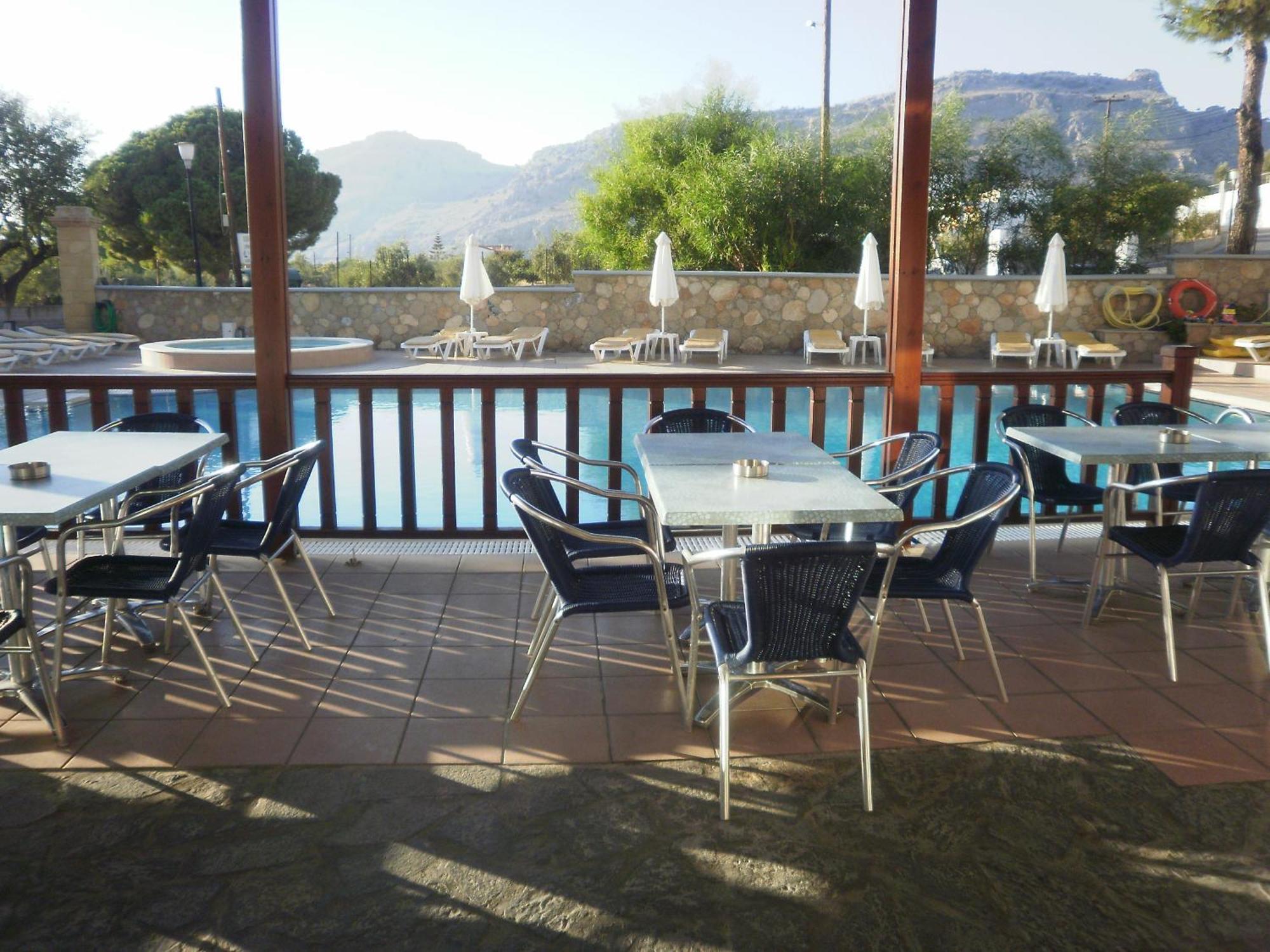 Aparthotel Pefkos Filoxenia Pefki Exterior foto